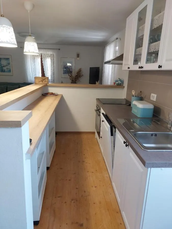 Apartment Bellavista Groznjan Croatia