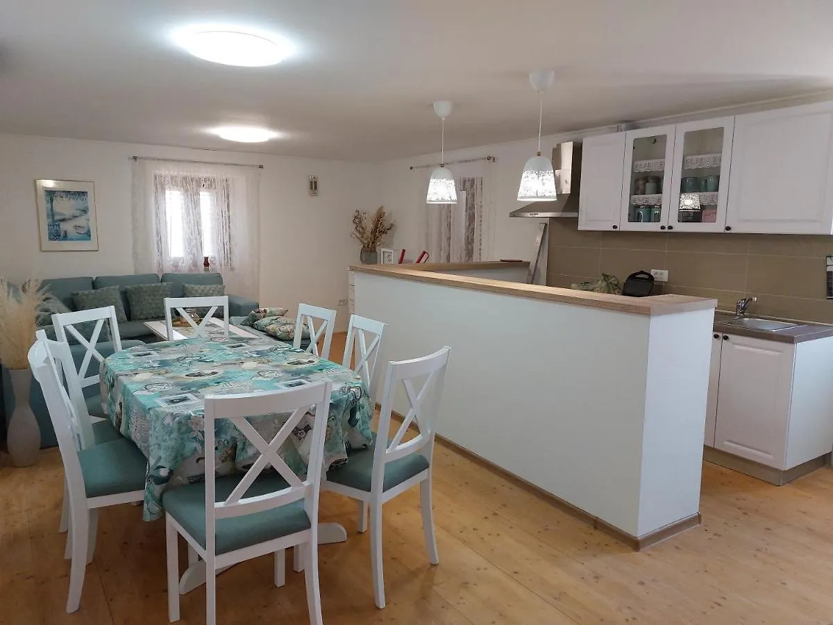 Apartment Bellavista Groznjan