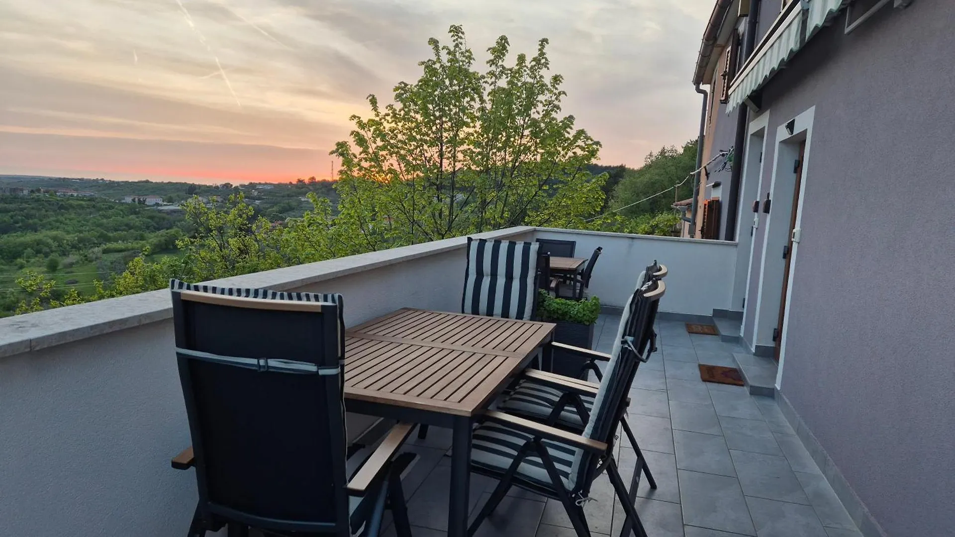 Apartment Bellavista Groznjan 0*,  Croatia